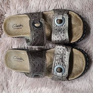 Clarks Bronze Metallic Slides Sandals Sz 6M